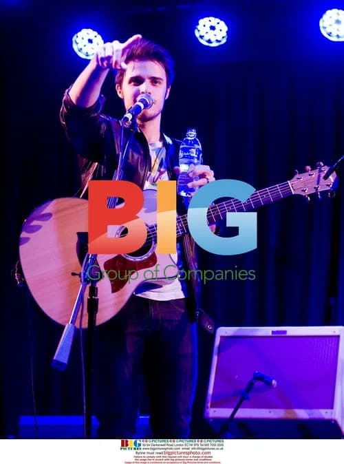 Kris Allen Performs at The Mirage in Las Vegas