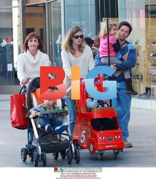 Mark Wahlberg Goes Shopping with Family