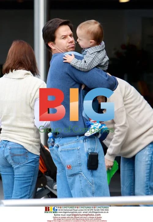 Mark Wahlberg Goes Shopping with Family