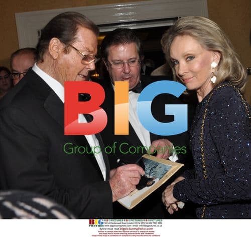 Roger Moore and Kiki Tholstrup at UNICEF Gala