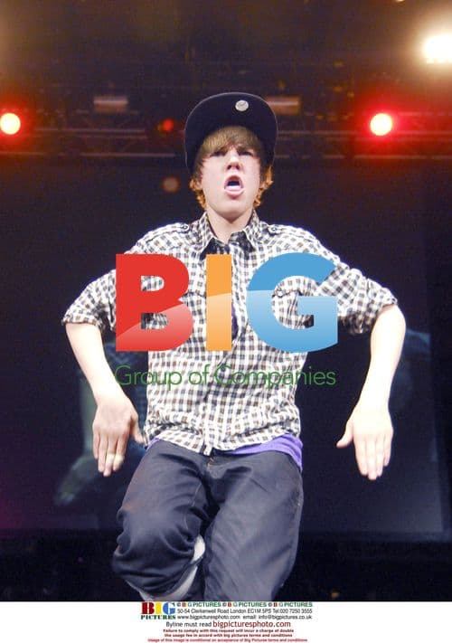 Justin Bieber Performing Live at Jingle Bash