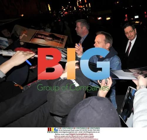 Kiefer Sutherland visits 'Late Show'