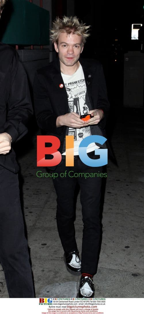 Deryck Whibley exits Jam for Ron Asheton benefit