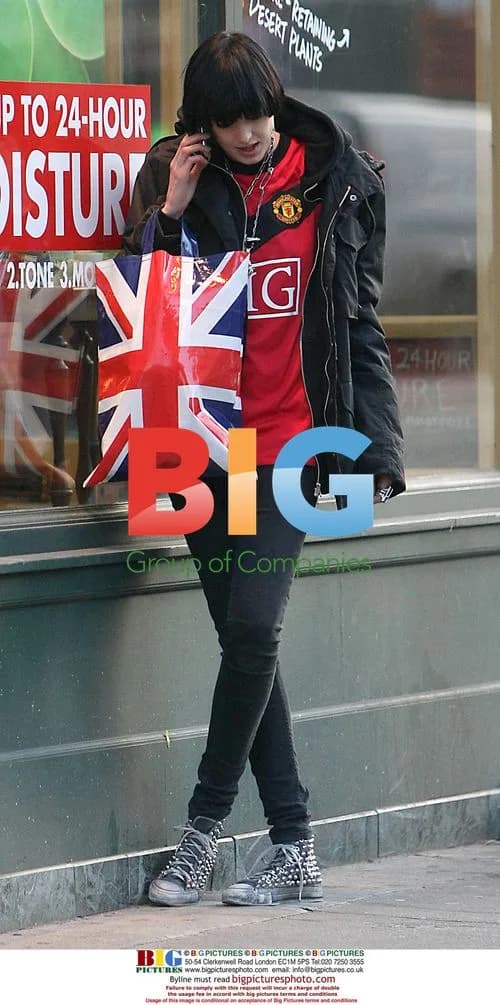 Agyness Deyn Spotted in NYC