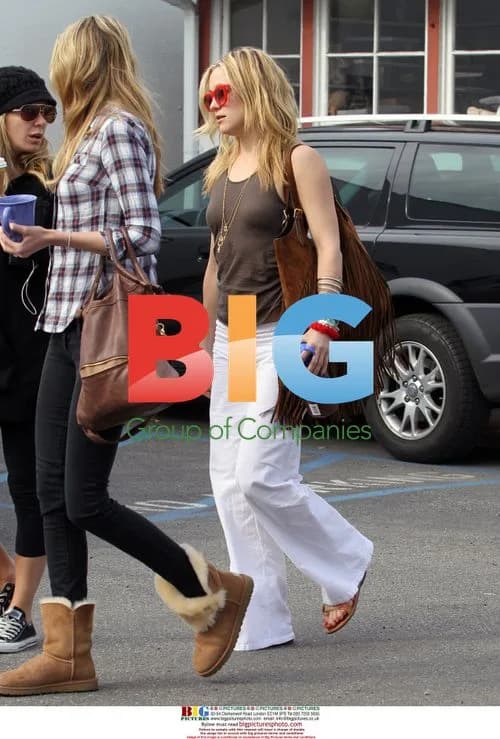 Kate Hudson Leaving Cafe in LA