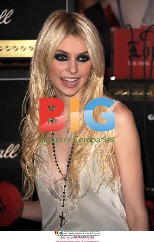 Taylor Momsen at Victoria's Secret Fragrance Launch