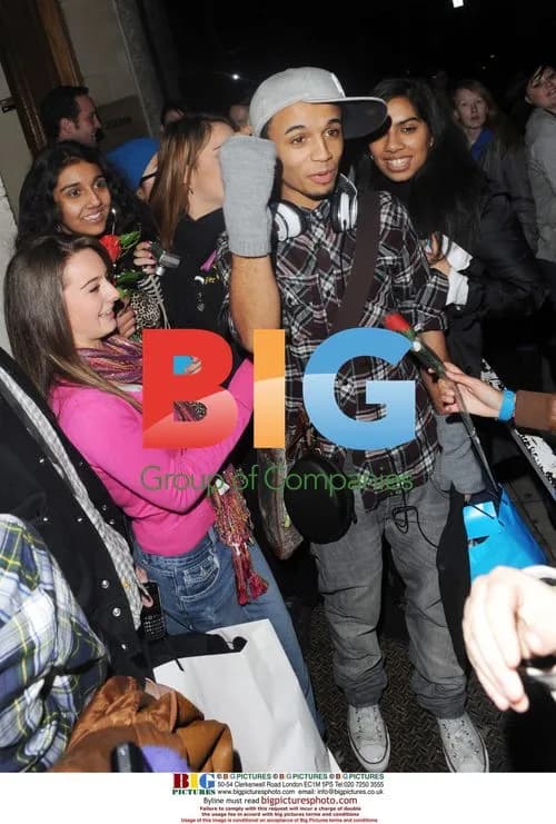 JLS Singer Aston Merrygold Mobbed by Fans