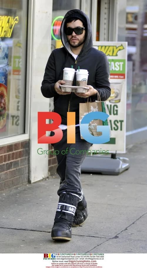 Pete Wentz Gets Coffee in New York