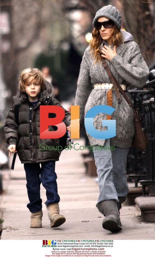 Sarah Jessica Parker Takes Son to School