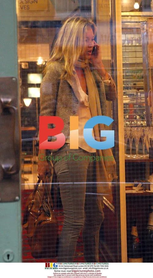 Kate Moss goes antique shopping in London