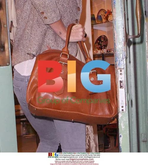 Kate Moss Antique Jewelry Shopping