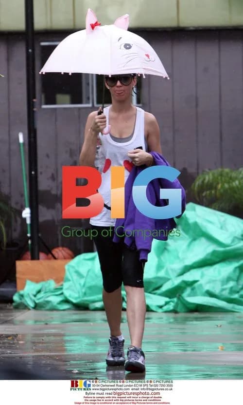 Katy Perry heads to the gym in Hollywood