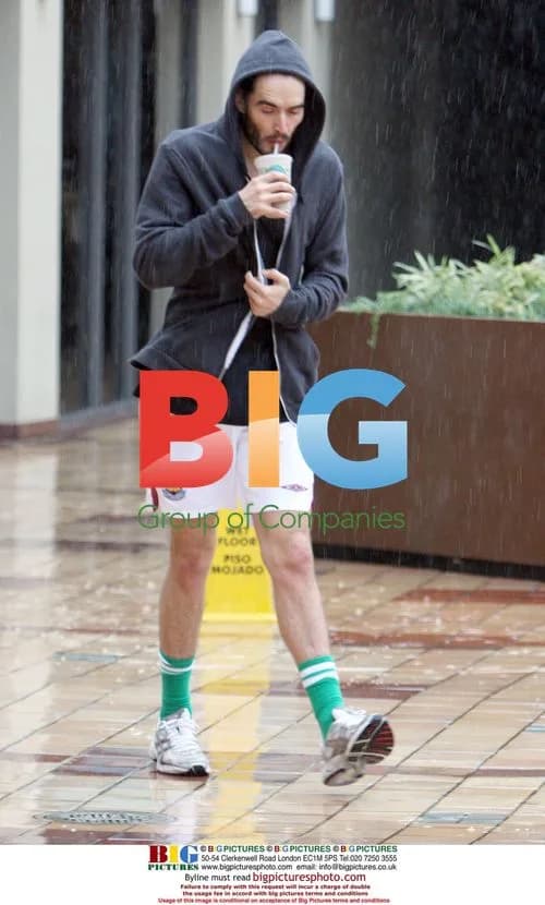 Russell Brand Hits the Gym