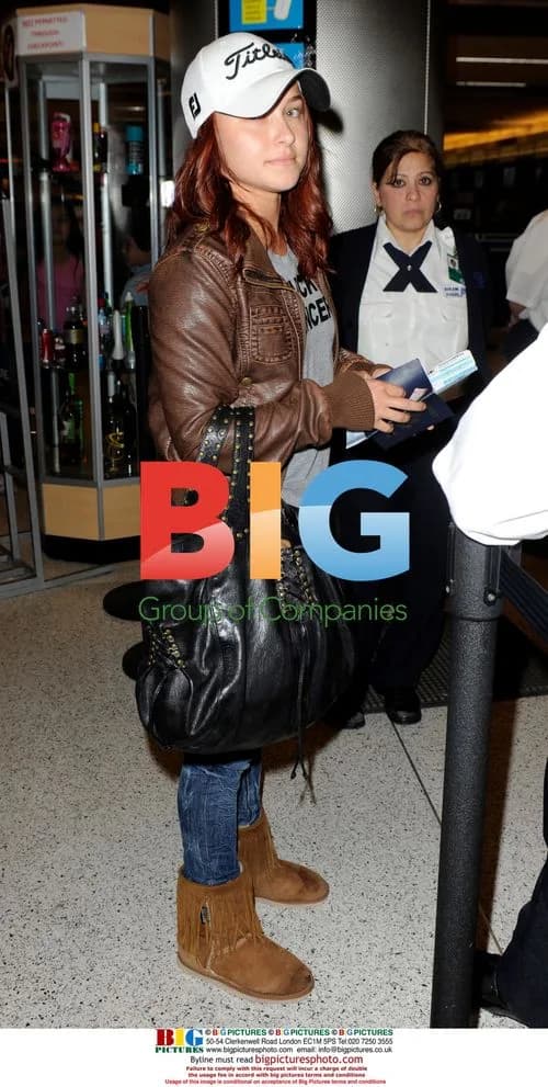 Hayden Panettiere Dropped Off at Miami Airport