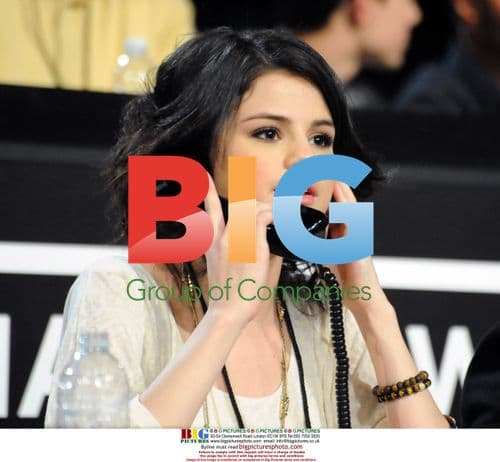 Selena Gomez at Hope For Haiti Now telethon