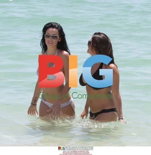 Glamour Models at Miami Beach