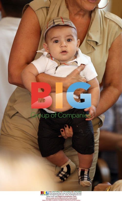 Kardashian Family Out for Lunch and Shopping in NYC