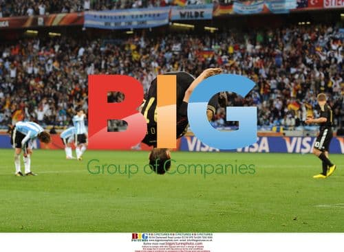 Miroslav Klose celebrates 4th goal