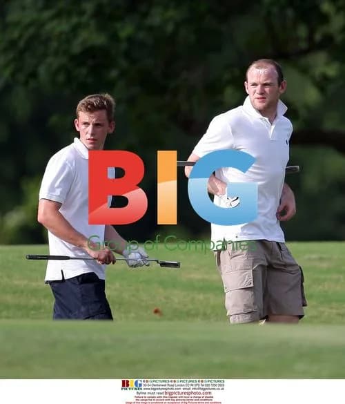 Wayne Rooney Plays Golf in Barbados