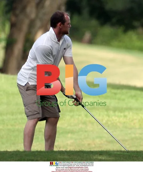 Wayne Rooney Golfing in Barbados