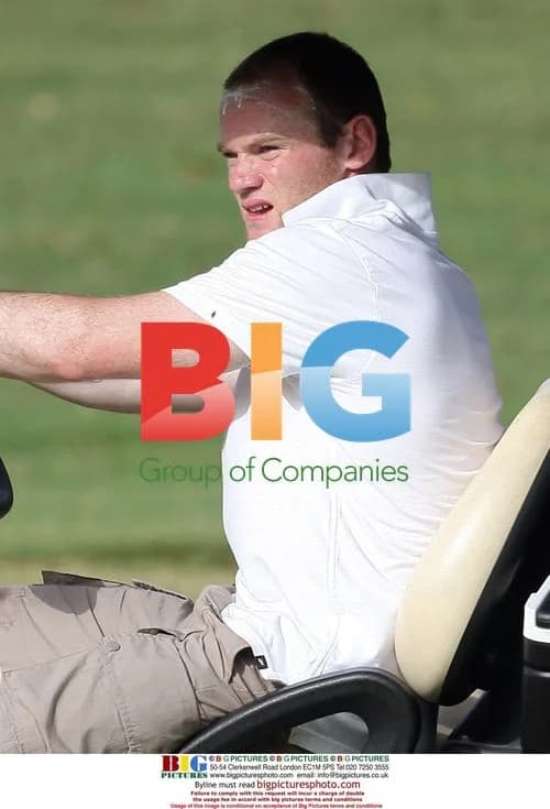 Wayne Rooney Plays Golf in Barbados