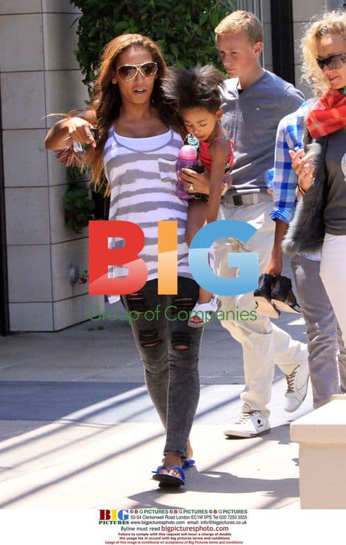 Mel B and Daughters at Nail Salon