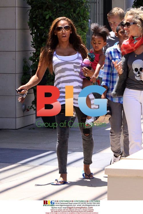 Mel B and Daughters at Nail Salon