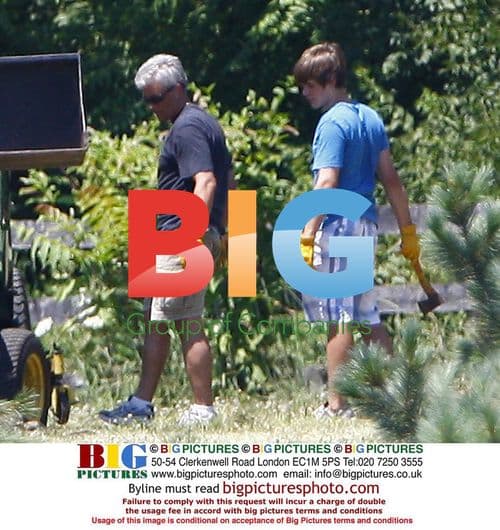 Kate Gosselin in Bikini at July 4th Party