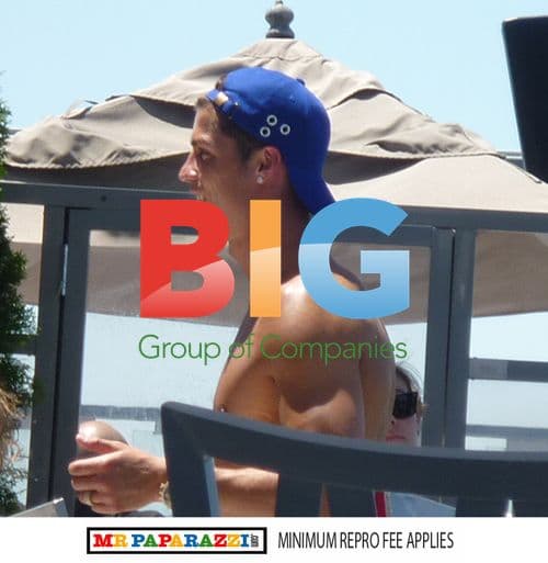 Cristiano Ronaldo Relaxes in New York