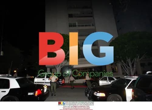 Lindsay Lohan's Condo Swarmed by Police