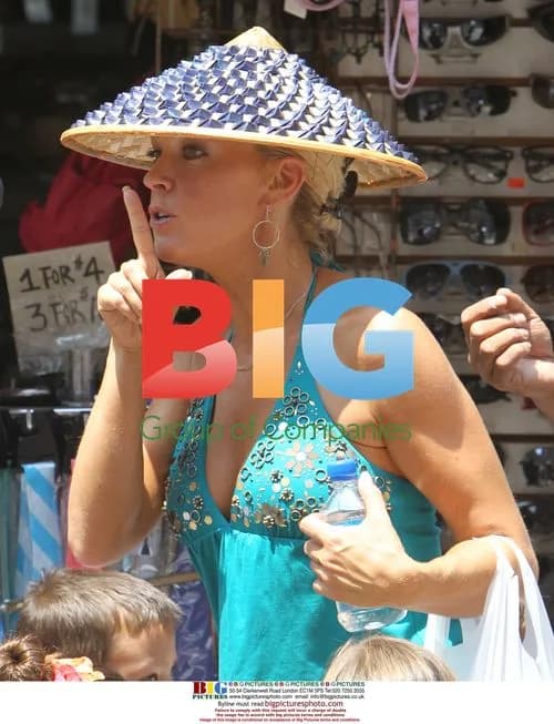 Kate Gosselin and Kids Explore Chinatown