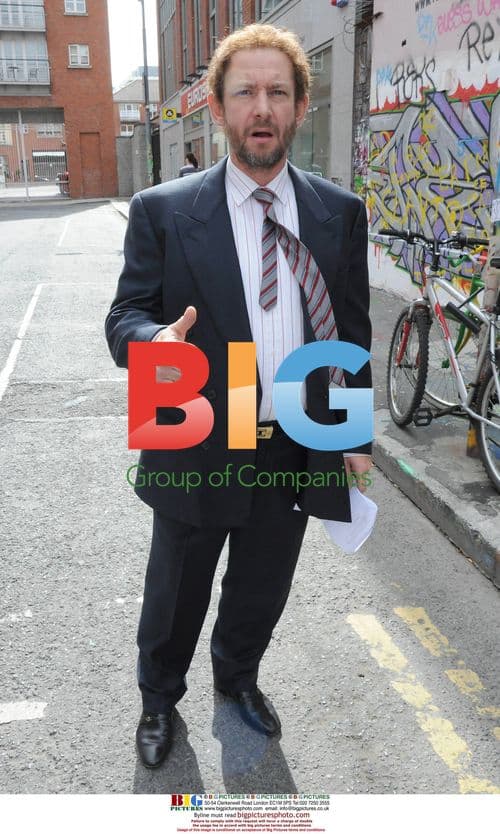 Ian Hart on set of 'When Harvey Met Bob'