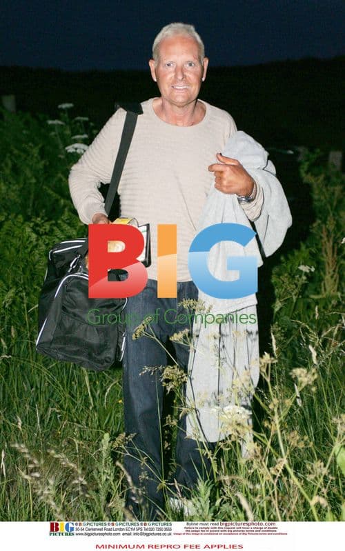 Paul Gascoigne Visits Moat Site