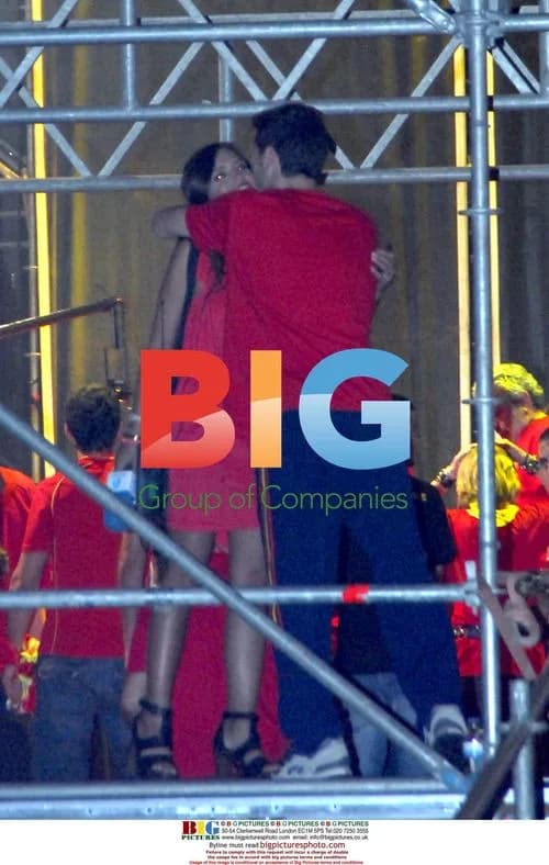 Sara Carbonero and Iker Cassilas kiss during Spain\'s World Cup win