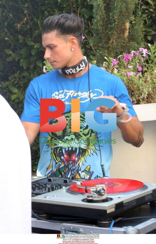 Jersey Shore Cast at Pool Party