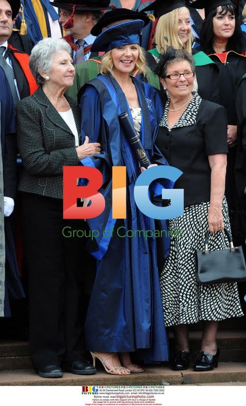 Kim Cattrall receives honorary degree in Liverpool