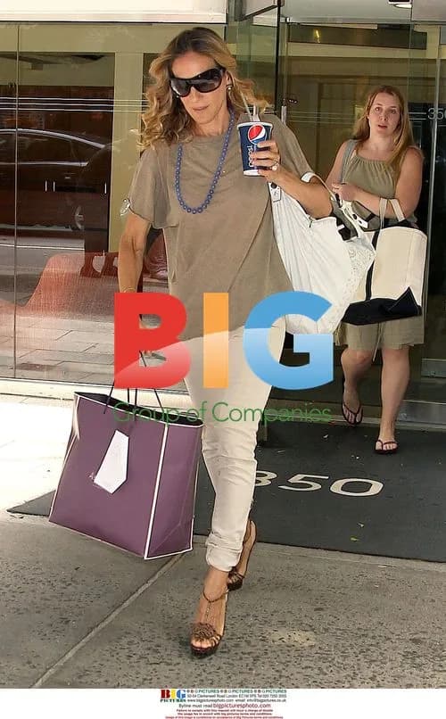 Sarah Jessica Parker Leaving Photo Shoot
