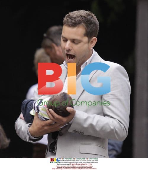 Joshua Jackson on 'Fringe' Set