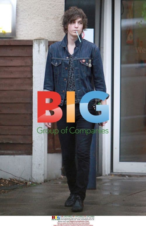 Emma Watson\'s Boyfriend George Craig Stays at Travelodge