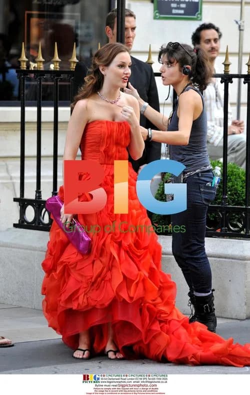 Leighton Meester on "Gossip Girl" Filmset