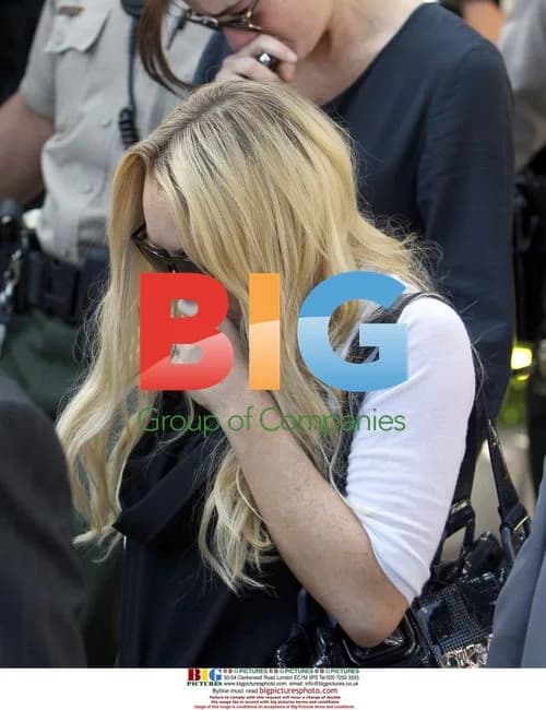 Lindsay Lohan Leaves Courthouse After Sentencing