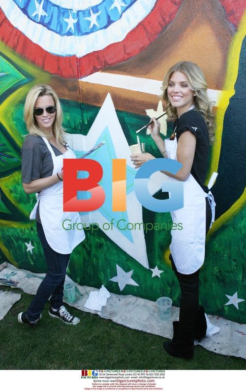 Celebrities Paint Mural in California