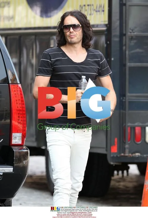 Russell Brand Returns to NYC Hotel