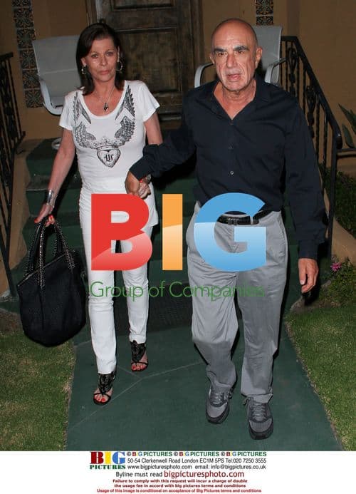 Lindsay Lohan meets attorney Robert Shapiro