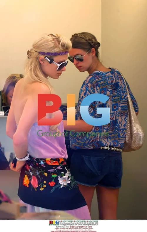 Paris Hilton shops with sister Nicky in Portofino