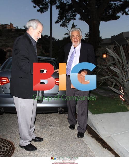 Oksana Grigorieva Meets with Lawyer Mark Lane