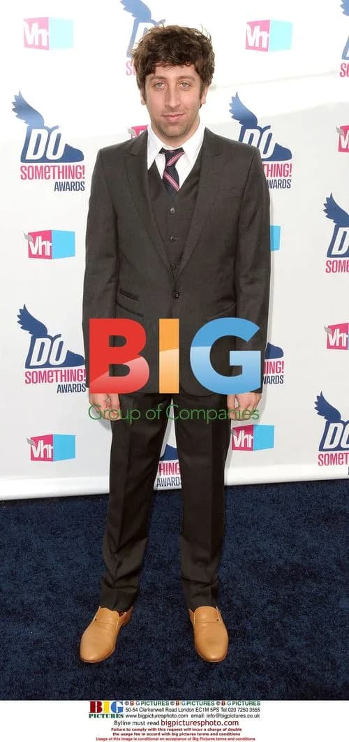 Simon Helberg at 2010 Do Something Awards
