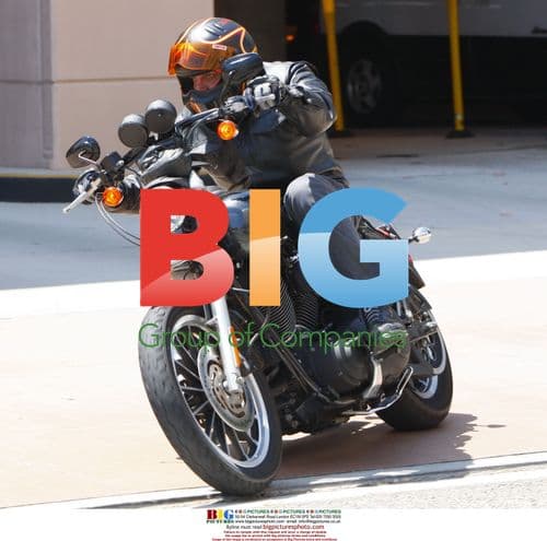 Jesse James Leaves Court with Paparazzi Gift