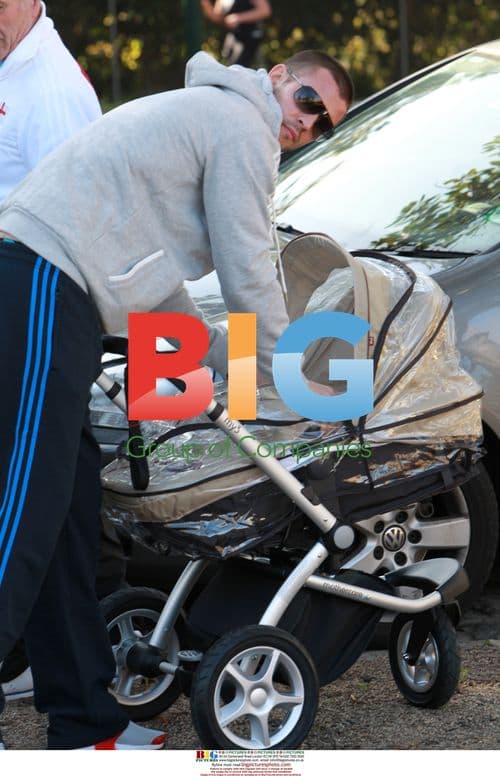 Kris Smith and family out for a walk