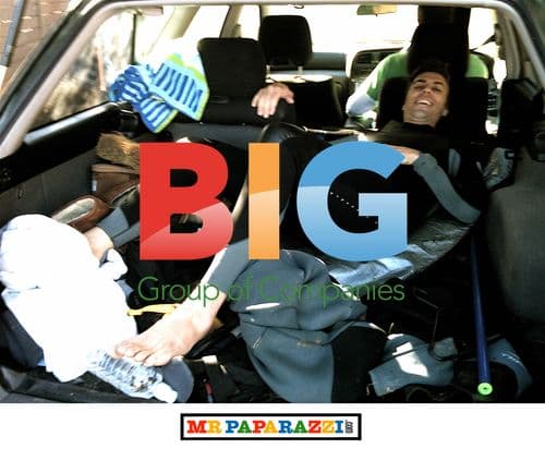 Surfer Shakes Off Shark in Byron Bay